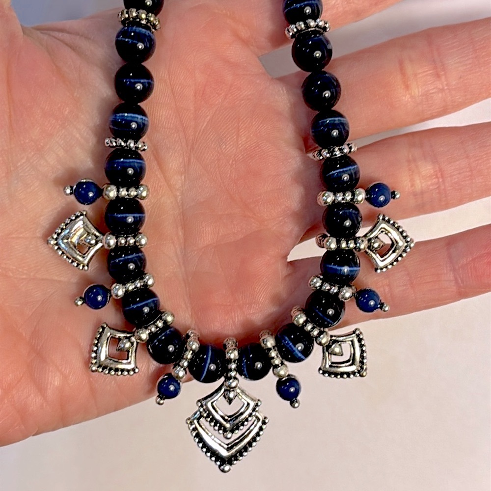 Vintage Avon Midnight Dark Blue Cats Eye & Silver Tone Beaded Statement Necklace